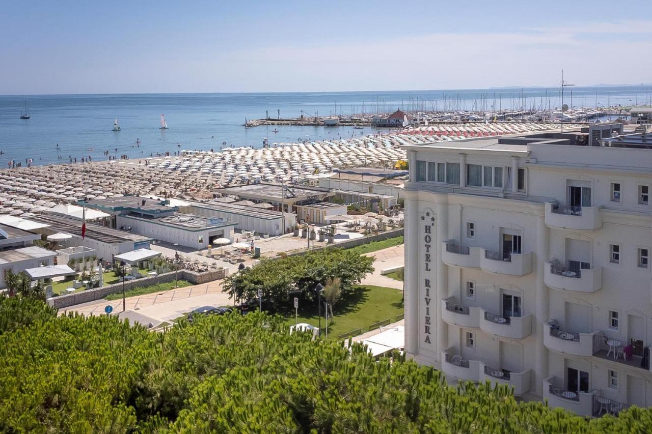 Riviera Hotel