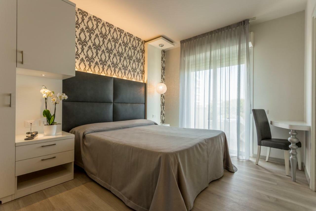 Hotel Riviera 4*